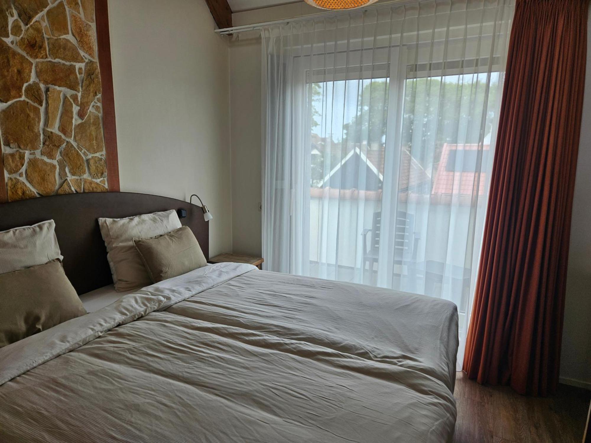 Hotel Dolores Ameland Nes  Eksteriør billede
