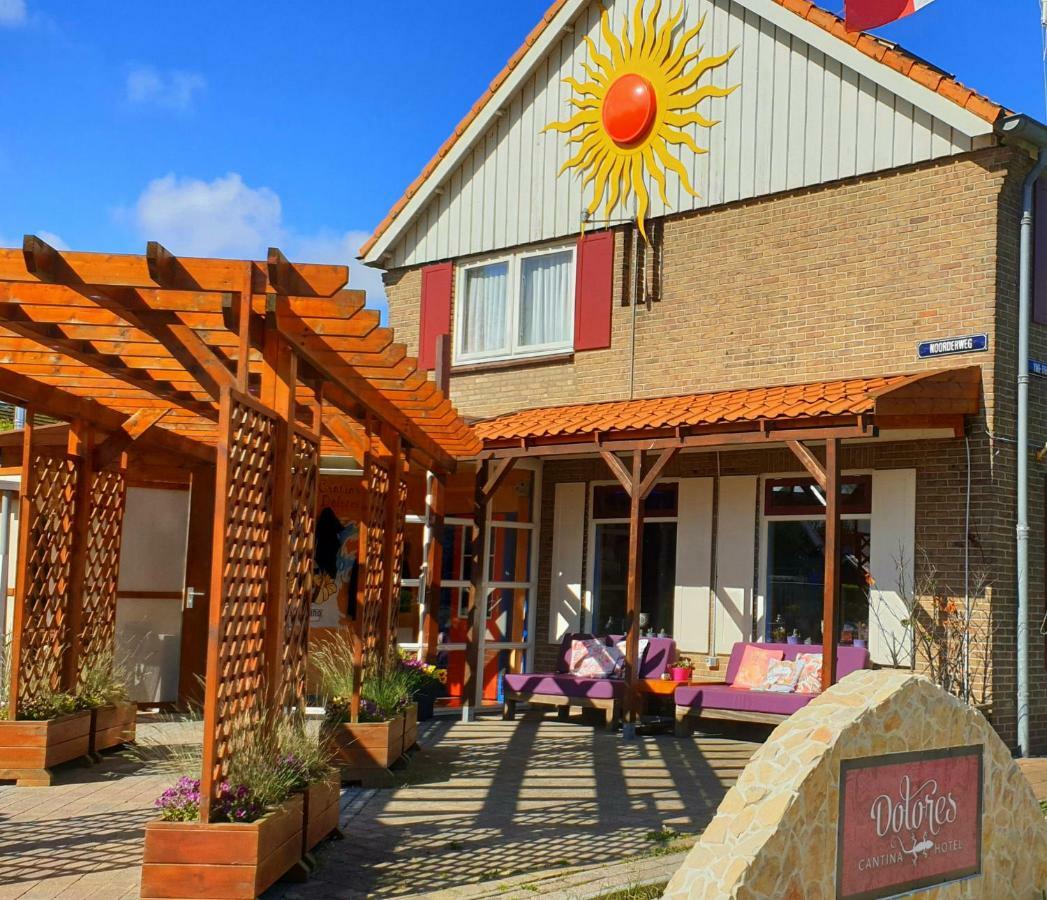 Hotel Dolores Ameland Nes  Eksteriør billede